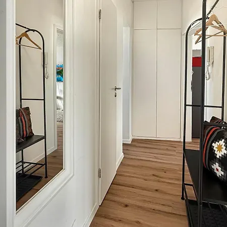 Loft 24 Zentrales Gruppenloft Fuer 10 Gaeste Mit Ps5 * Stoccarda